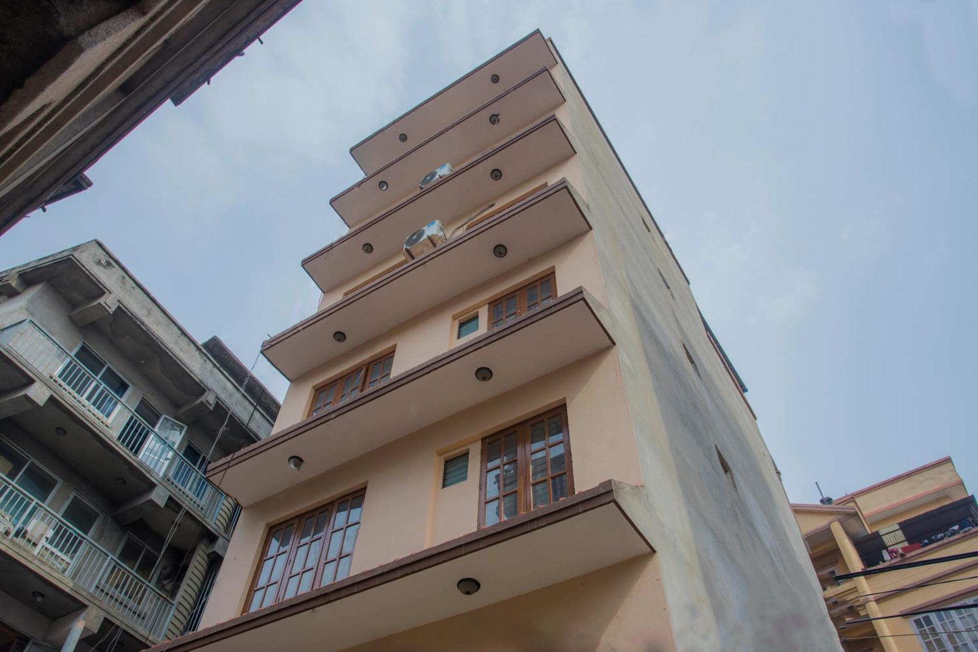 Oyo 297 Hotel Aayam Катманду Екстериор снимка