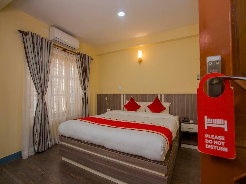 Oyo 297 Hotel Aayam Катманду Екстериор снимка