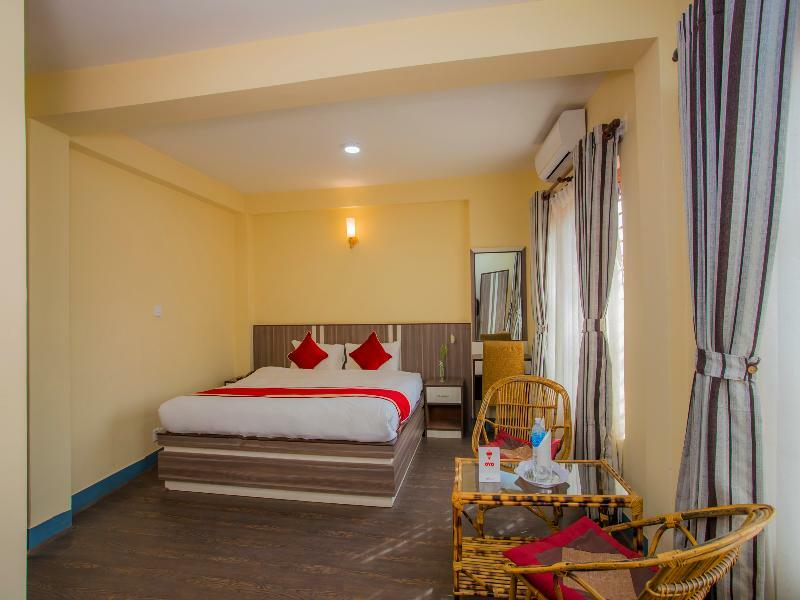Oyo 297 Hotel Aayam Катманду Екстериор снимка